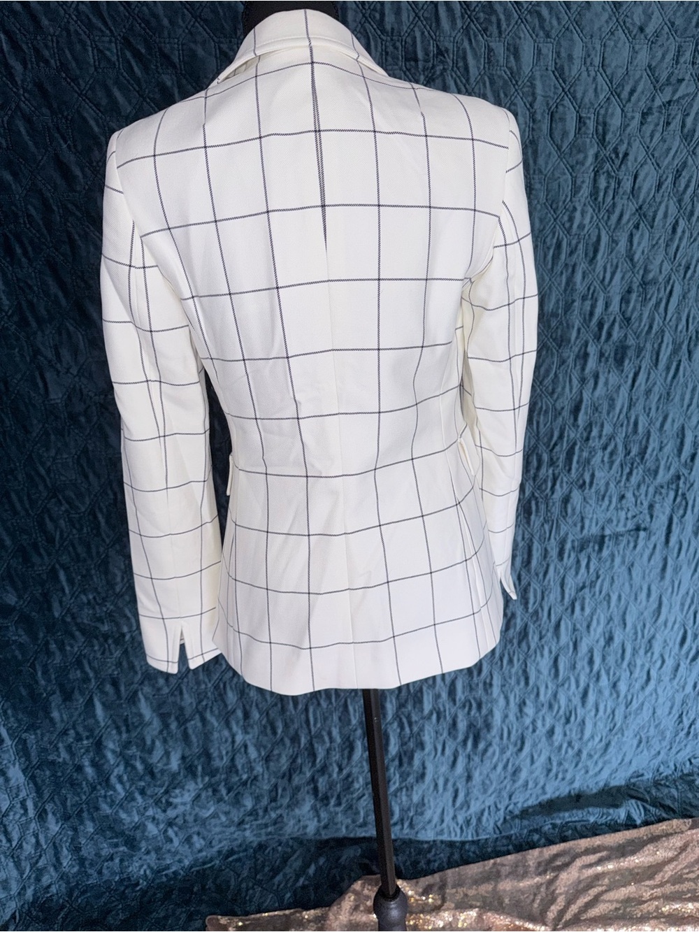 Akris Punto White Blazer with Black Windowpane Grid - Picture 3 of 5